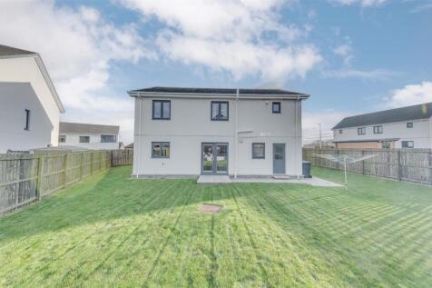 32 Castleview Place Dundee-33.JPG