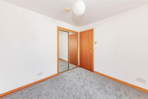 1 Charlotte Close Dundee-7.JPG