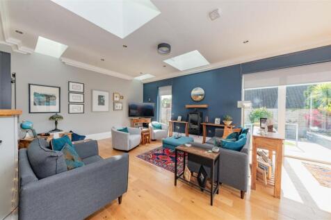 7 Guthrie Street Carnoustie-14.JPG