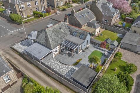 7 Guthrie Street Carnoustie-2.JPG