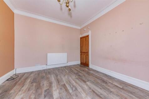 306B Queen Street BF-2.JPG