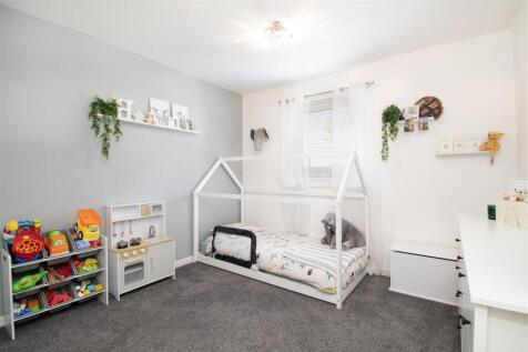 bedroom 2(1).jpg