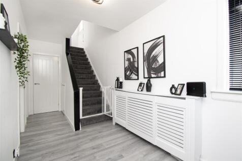 hallway (1).jpg