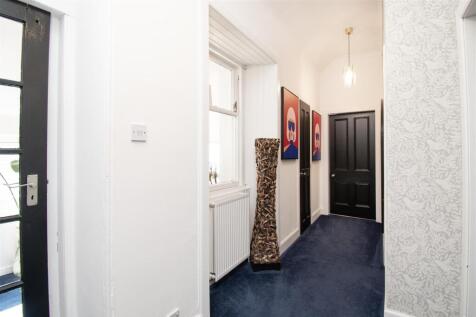 hallway (1).jpg