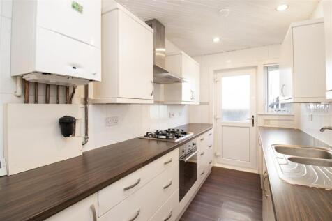 kitchen (2).jpg