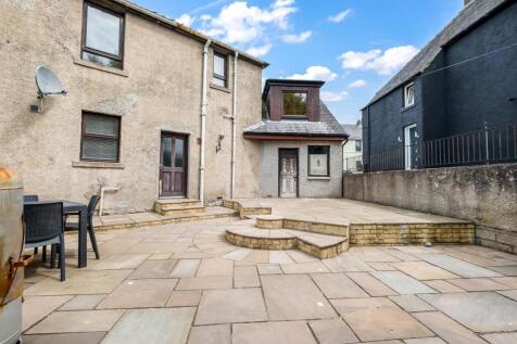 33 Graham Crescent (28).jpg
