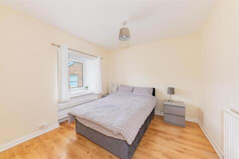 24 Marywell Brae Kirriemuir-8.JPG