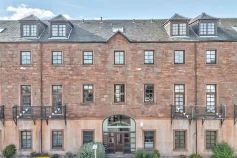 11 Blaikies Mews Dundee-13.JPG