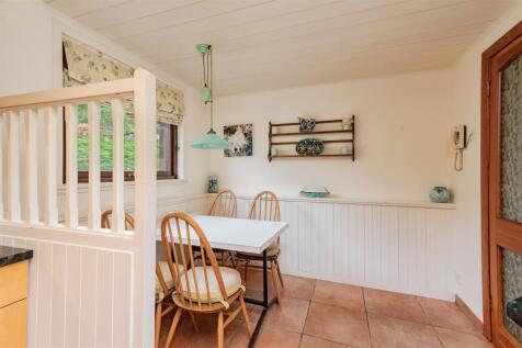 23 Seabourne Gardens Broughty Ferry-3.jpg