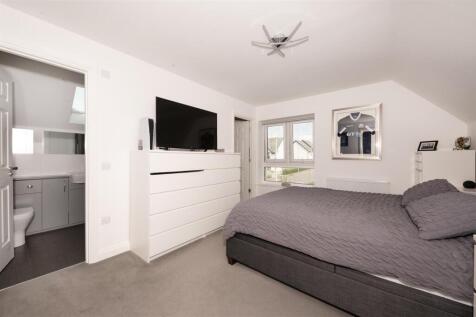 bedroom 2 ,.jpg