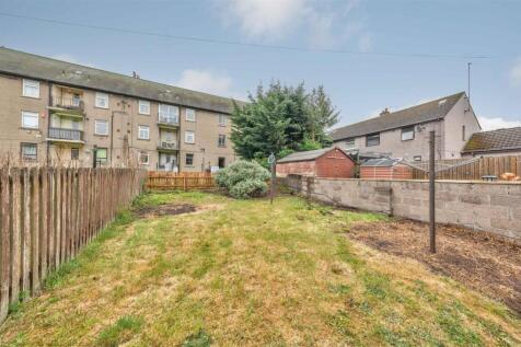 5 Ballantrae Terrace Dundee-10.JPG