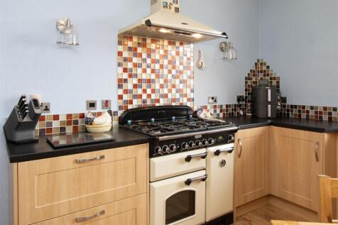 kitchen (2).jpg
