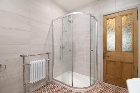 shower room (1).jpg