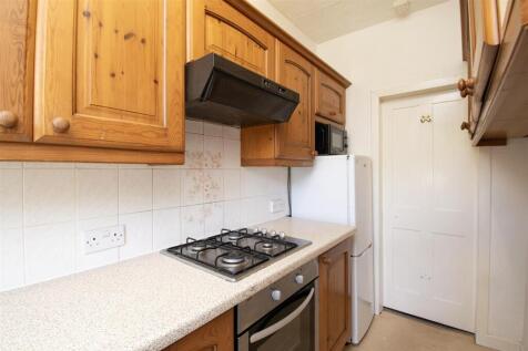 kitchen (2).jpg