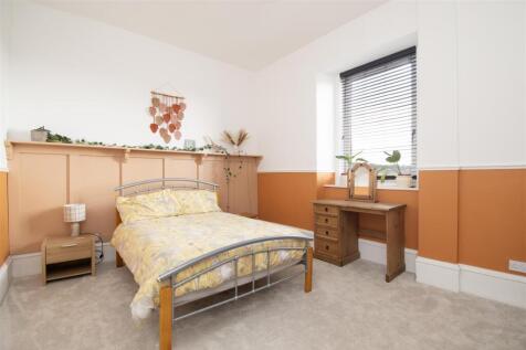bedroom 3 (1).jpg