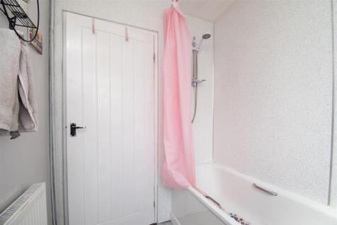bathroom (2).jpg