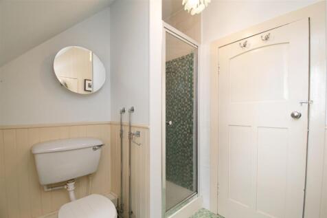 shower room (2).jpg