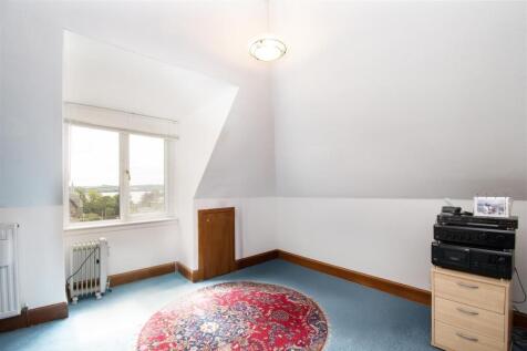 bedroom 3 .jpg