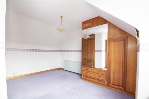 bedroom 2 (1).jpg