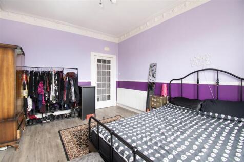 bedroom (3).jpg