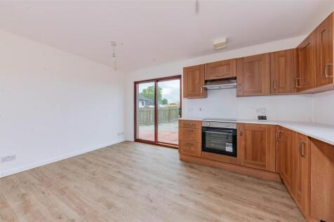 3 Westcroft Cottages Carmylie-5.JPG