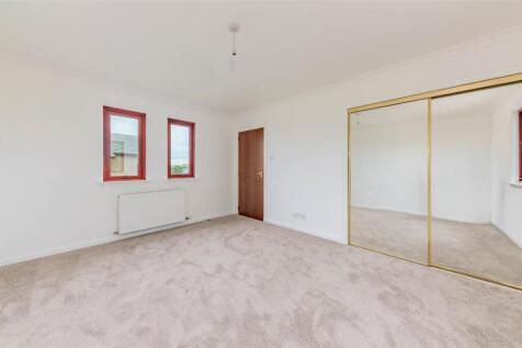 3 Westcroft Cottages Carmylie-12.JPG