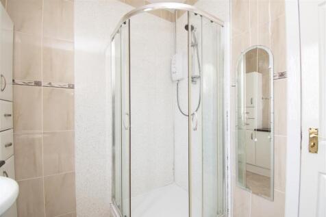 shower room (1).jpg
