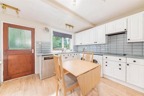 14 Dunarn Street Newtyle-10.JPG