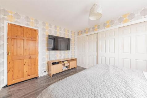 14 Dunarn Street Newtyle-13.JPG