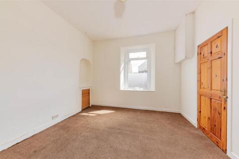 22 Yeaman Street Forfar-1.JPG