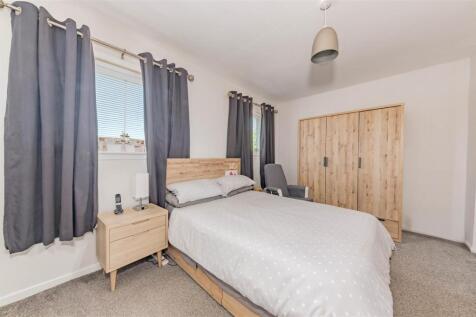 37 Gourdie Place Dundee-7.JPG