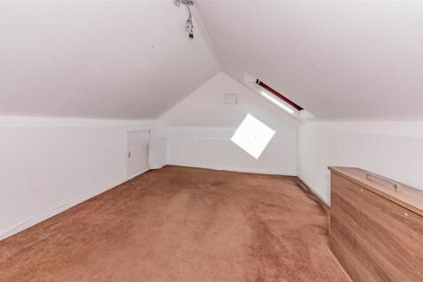 37 Gourdie Place Dundee-8.JPG