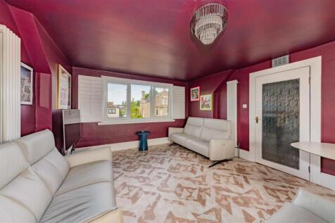 427 Strathmartine Road Dundee-12.JPG