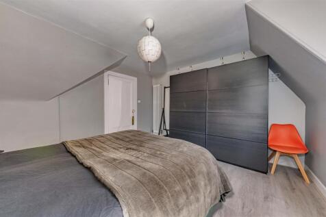 427 Strathmartine Road Dundee-9.JPG