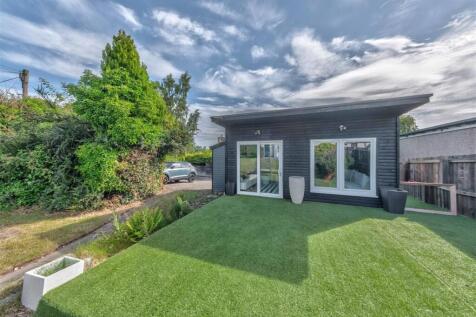 427 Strathmartine Road Dundee-16.JPG