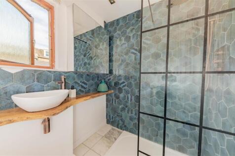 21 Seafield Close Dundee-9.JPG
