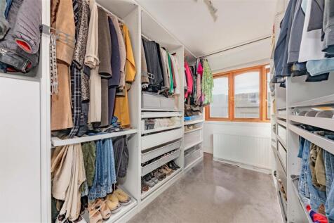 21 Seafield Close Dundee-12.JPG