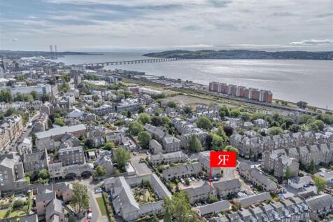 21 Seafield Close Dundee-17.JPG