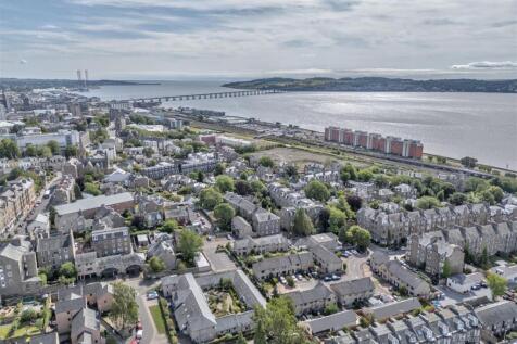 21 Seafield Close Dundee-18.JPG