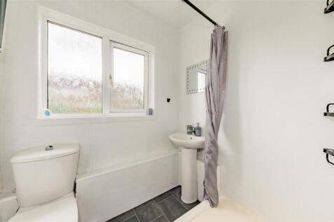 19 Craigmount Road Dundee-8.JPG