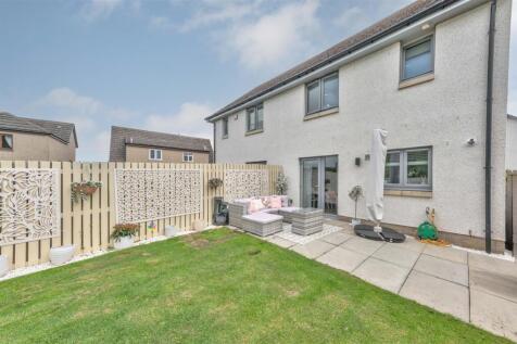 19 Henry Cotton Place Carnoustie-14.JPG