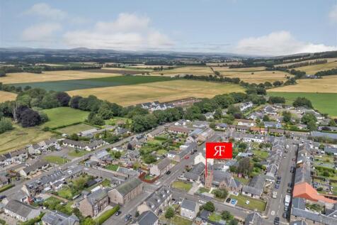3C Castle Street Newtyle-23.JPG