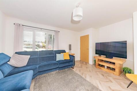 3 Greenhill Crescent Dundee-2.JPG