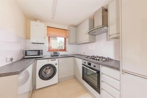 8 Lytton Street Dundee-1.JPG