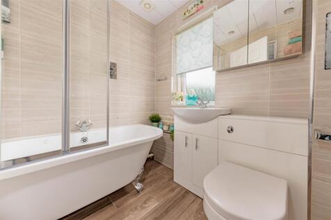 21 Tranent Gardens Dundee-8.JPG
