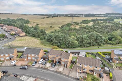 21 Tranent Gardens Dundee-2.JPG