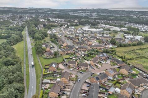 21 Tranent Gardens Dundee-3.JPG