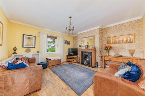 18 Bruce Road Dundee-10.JPG