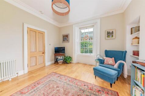 5 Westfield Lane Dundee-11.JPG