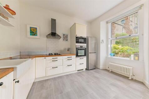 5 Westfield Lane Dundee-12.JPG